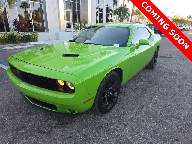 2017 Dodge Challenger SXT RWD