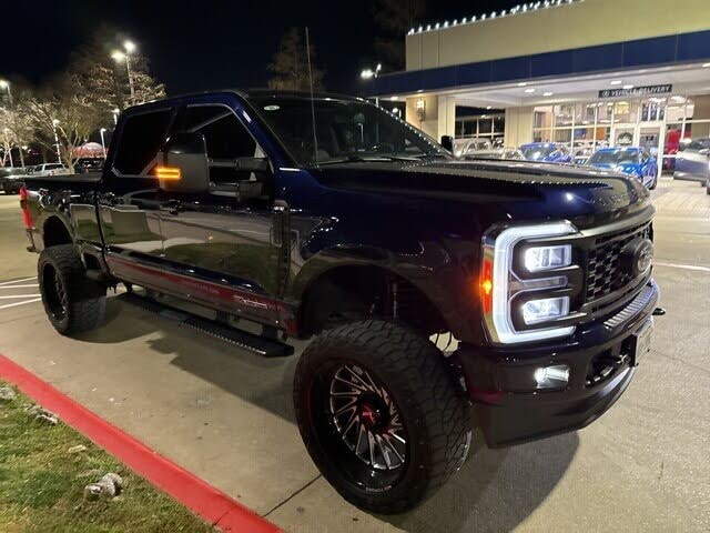 2023 Ford F-250 Super Duty Lariat Crew Cab 4WD