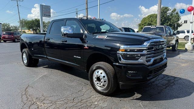 2025 RAM 3500 Laramie Crew Cab LB DRW 4WD