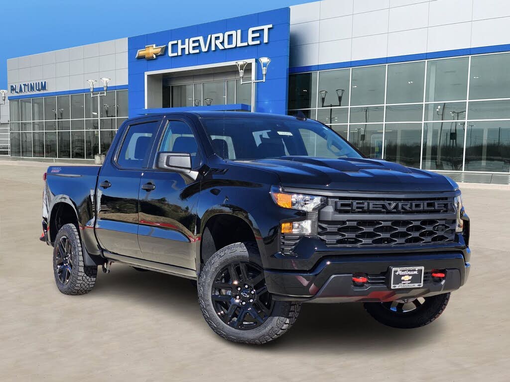 2026 Chevrolet Silverado 1500 Custom Trail Boss Crew Cab 4WD