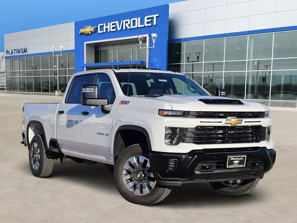2026 Chevrolet Silverado 2500HD Custom Crew Cab 4WD