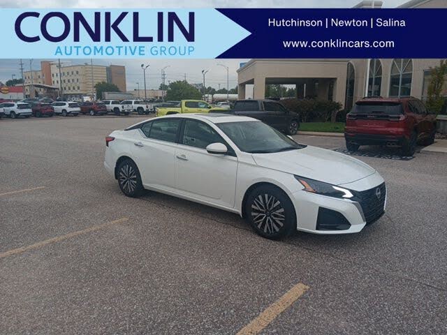 2025 Nissan Altima 2.5 SV FWD