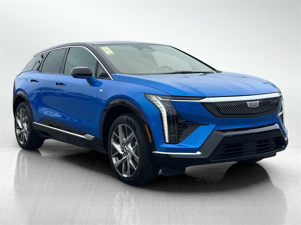 2026 Cadillac OPTIQ Luxury AWD