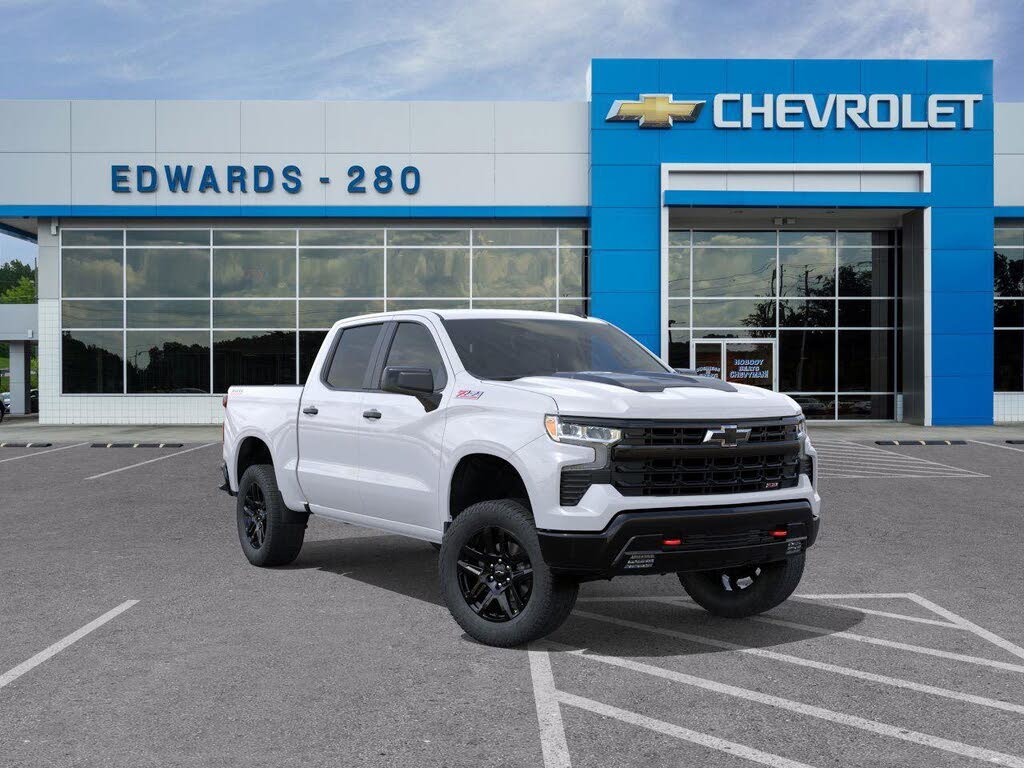 2026 Chevrolet Silverado 1500 LT Trail Boss Crew Cab 4WD