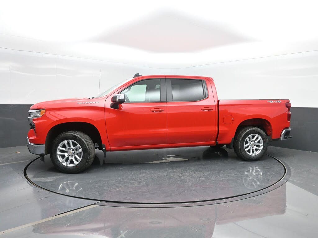 2026 Chevrolet Silverado 1500 LT Crew Cab 4WD