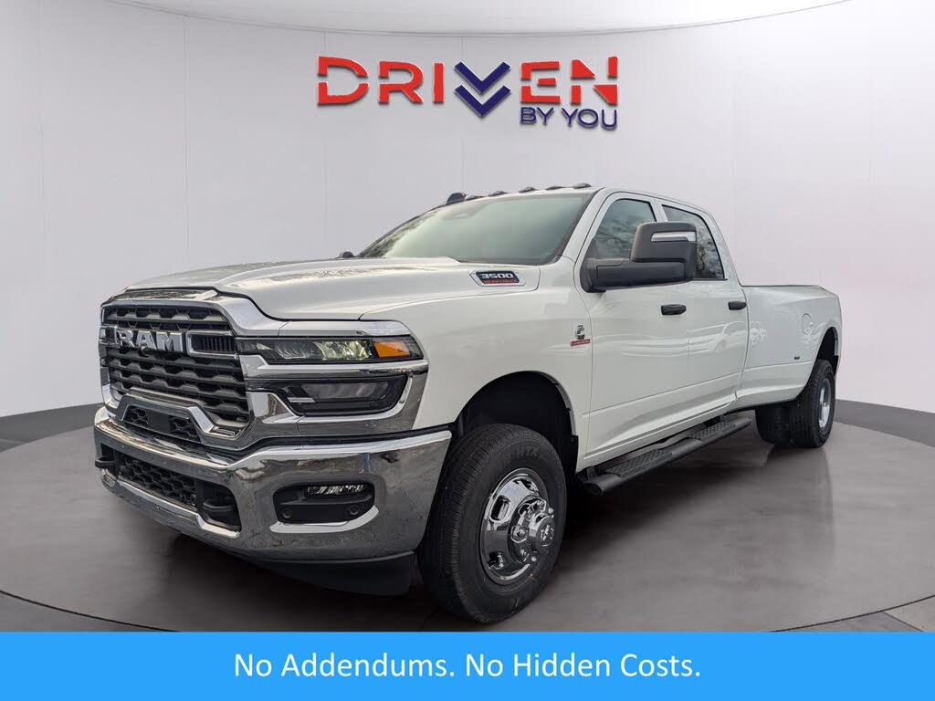 2026 RAM 3500 Tradesman Crew Cab LB DRW 4WD