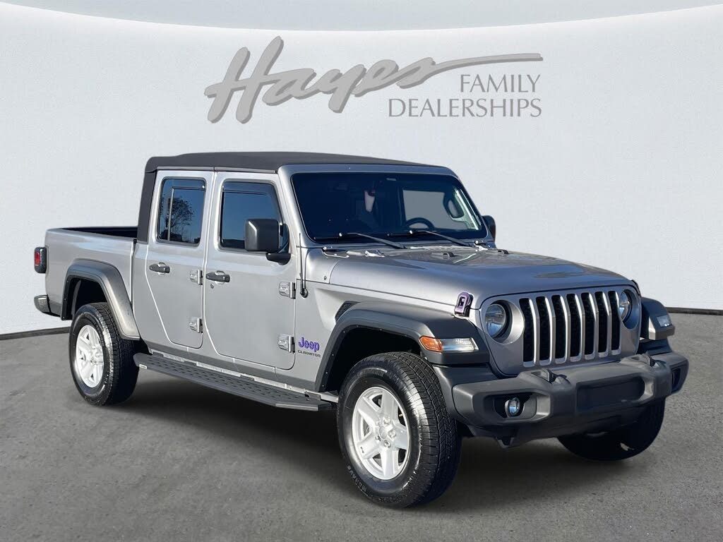 2020 Jeep Gladiator Sport S Crew Cab 4WD