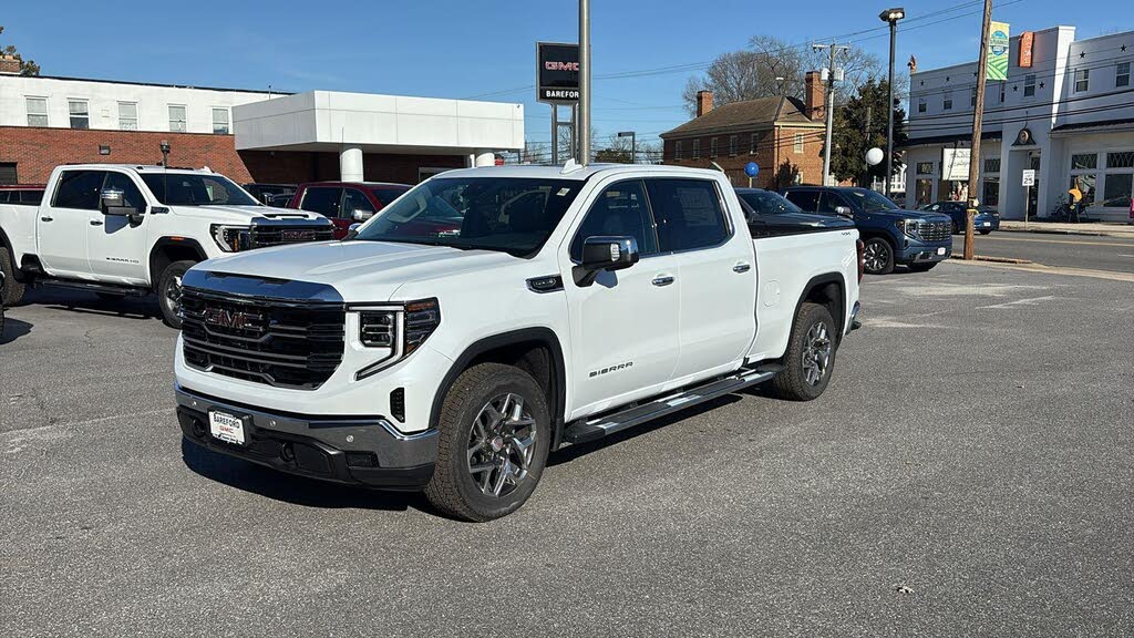 2026 GMC Sierra 1500 SLT Crew Cab 4WD
