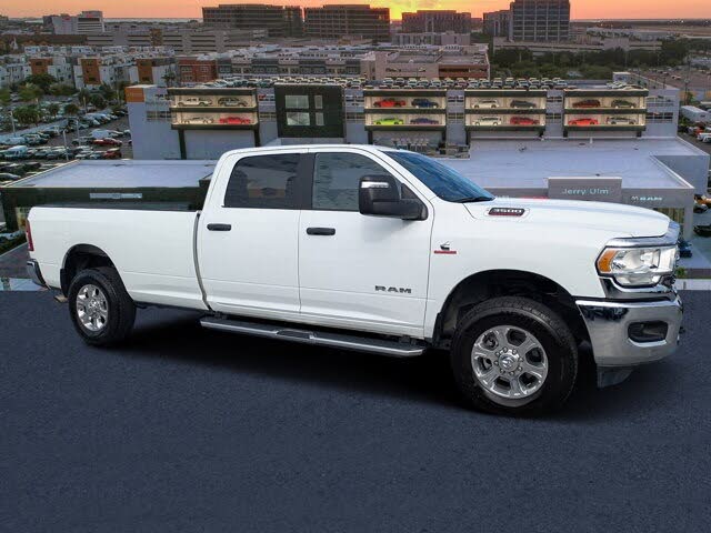 2024 RAM 3500 Big Horn Crew Cab LB 4WD