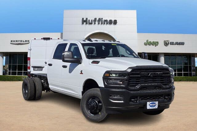 2026 RAM 3500 Chassis Tradesman Crew Cab LB DRW 4WD