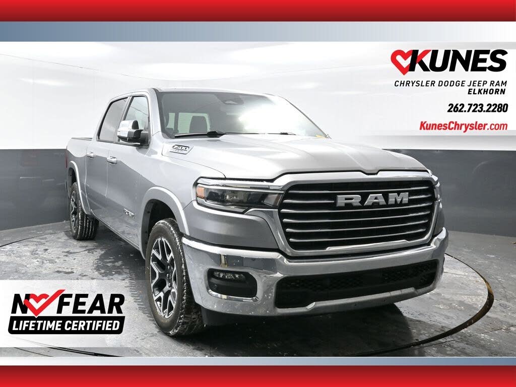 2025 RAM 1500 Laramie Crew Cab 4WD
