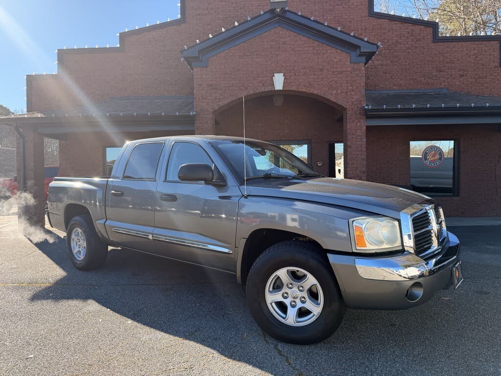 2005 Dodge Dakota Laramie Quad Cab RWD