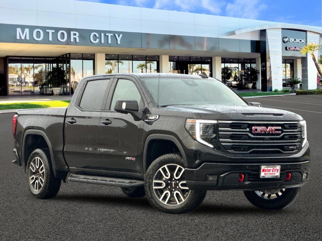2026 GMC Sierra 1500 AT4 Crew Cab 4WD