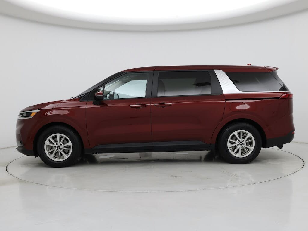 2024 Kia Carnival LX FWD