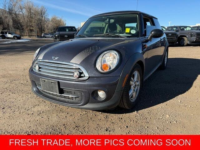 2013 MINI Cooper Hatchback FWD