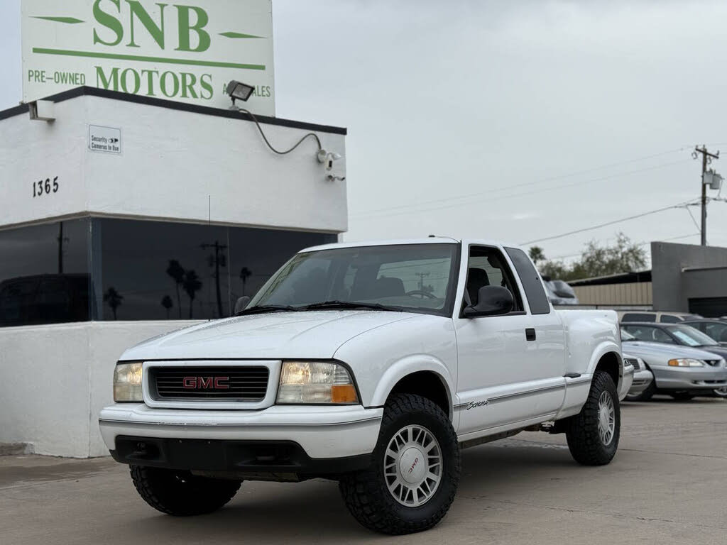 1998 GMC Sonoma 2 Dr SLS Sport 4WD Extended Cab Stepside SB
