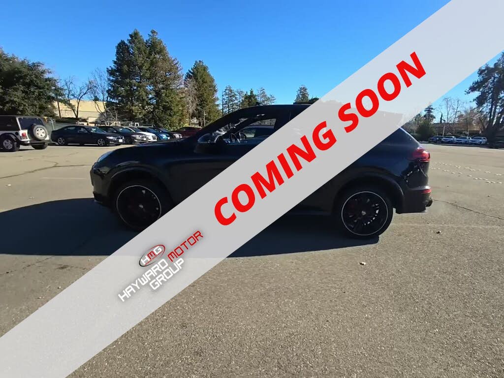 2016 Porsche Cayenne GTS AWD