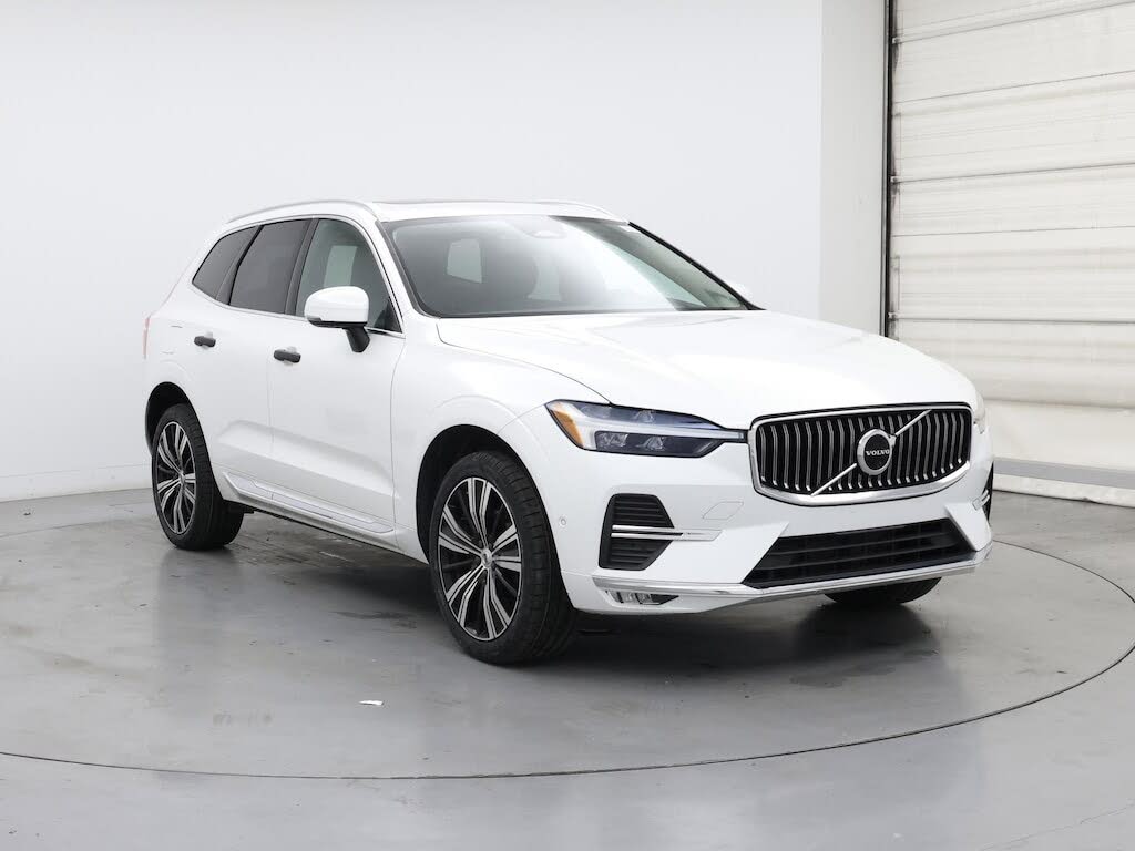 2023 Volvo XC60 B5 Plus Bright Theme AWD