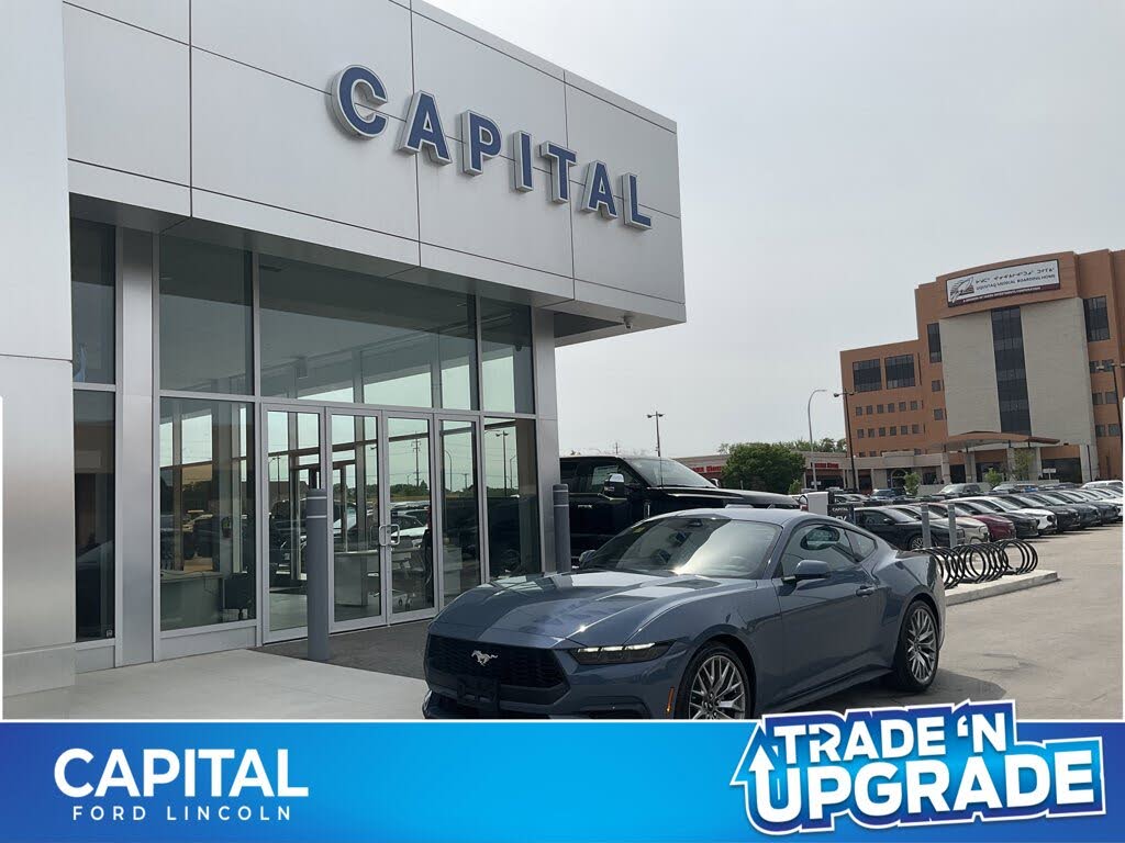 Ford Mustang EcoBoost Fastback RWD 2025