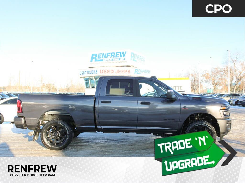 RAM 3500 Big Horn Crew Cab 4WD 2025