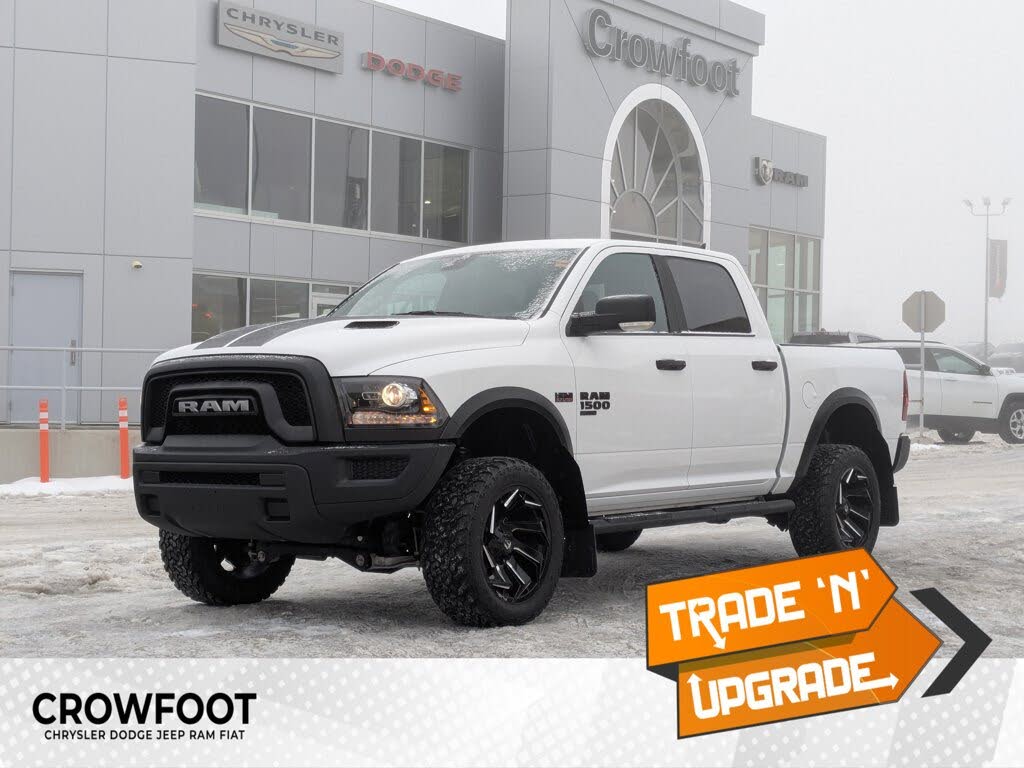 RAM 1500 Classic Warlock Crew Cab 4WD 2024