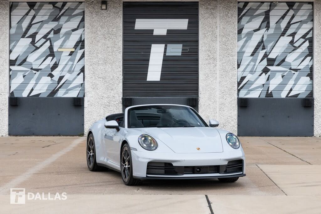 2025 Porsche 911 Carrera Cabriolet RWD