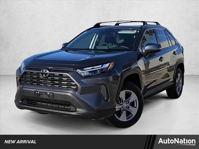 2025 Toyota RAV4 XLE FWD