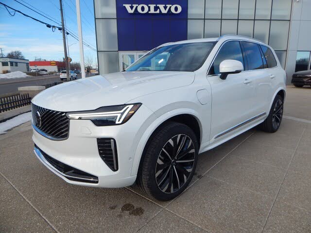2025 Volvo XC90 Recharge T8 Ultra Bright Theme 7-Passenger eAWD