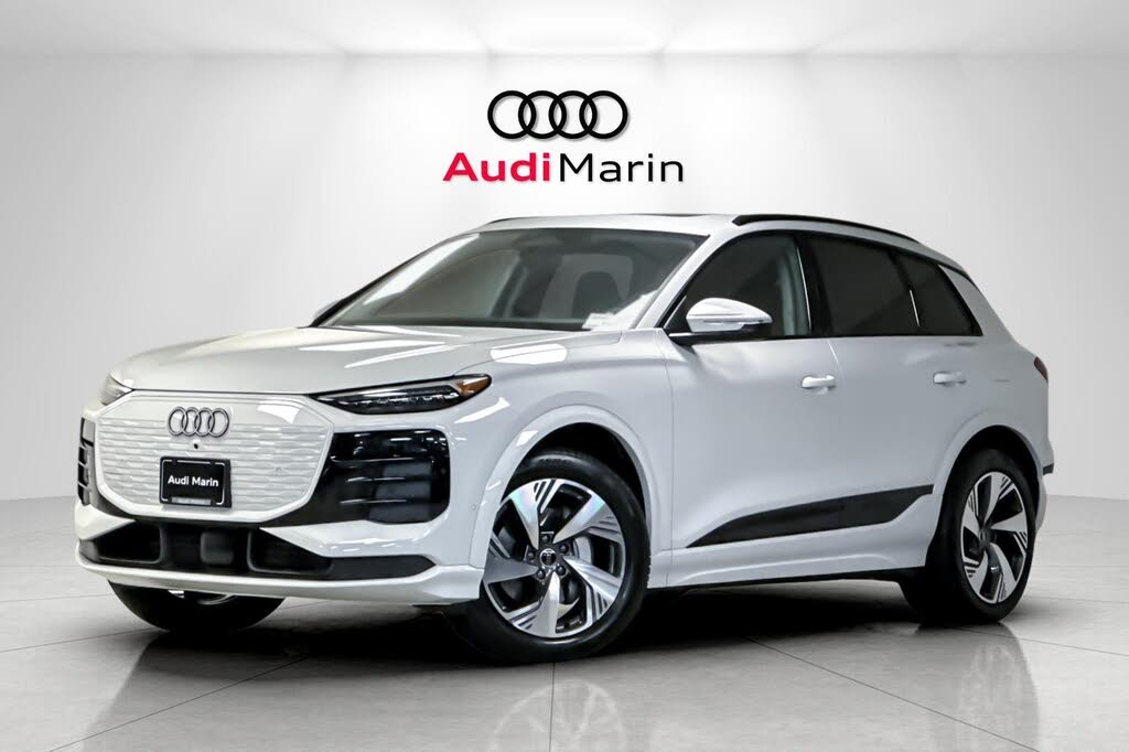 2025 Audi Q6 e-tron quattro Premium Plus