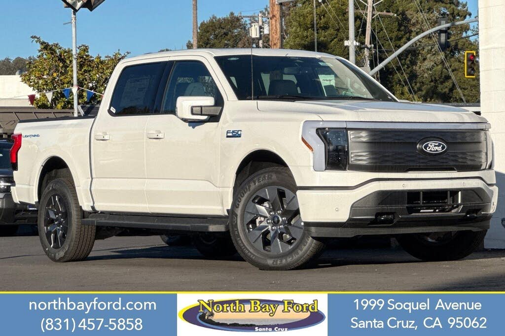 2025 Ford F-150 Lightning Lariat SuperCrew AWD