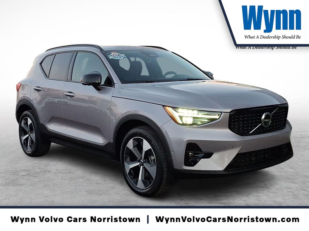 2026 Volvo XC40 B5 Plus AWD