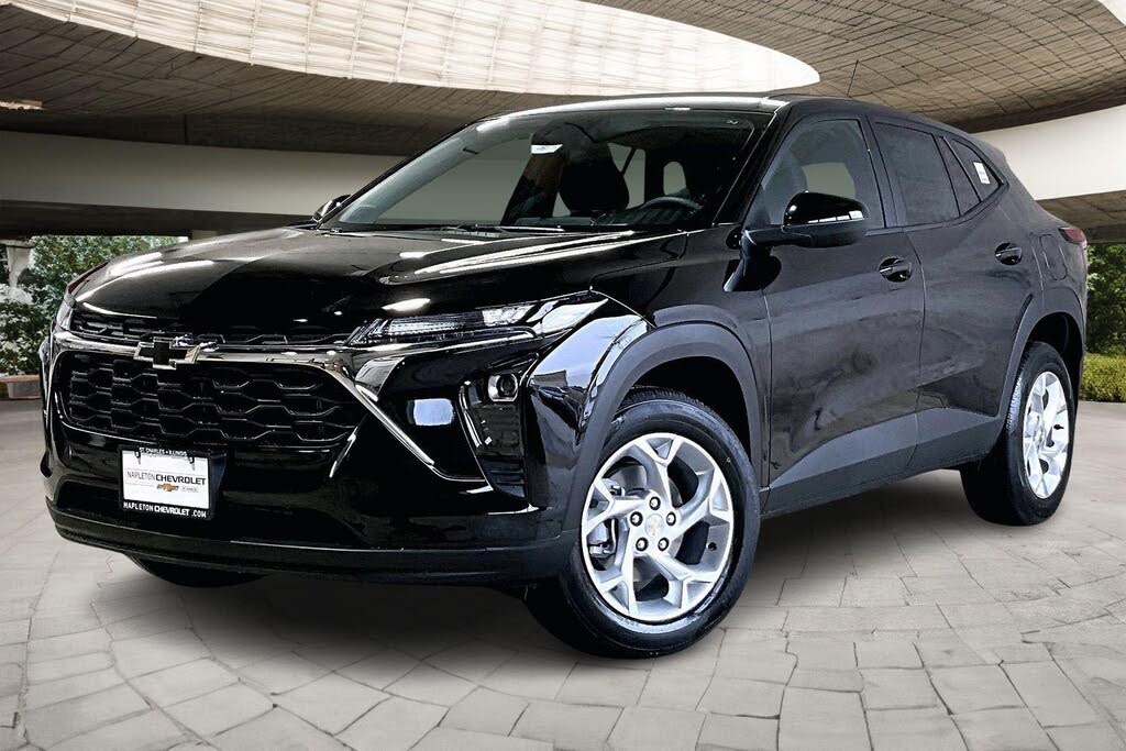 2026 Chevrolet Trax LS FWD