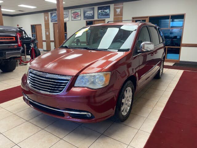2011 Chrysler Town & Country Touring-L FWD