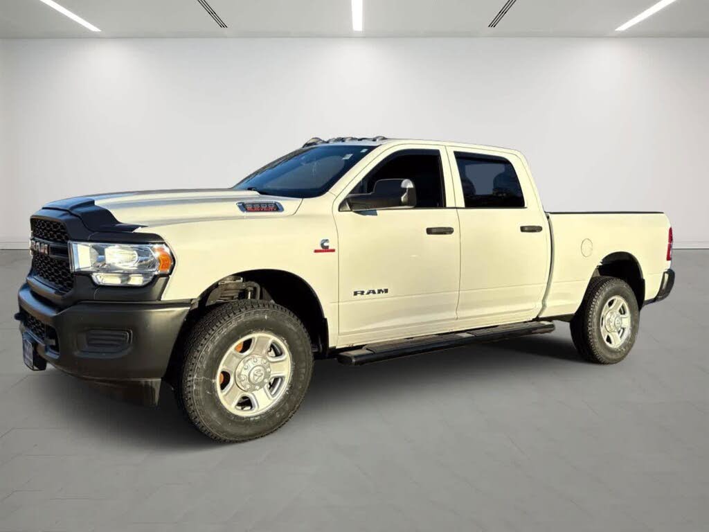 2022 RAM 3500 Tradesman Crew Cab 4WD