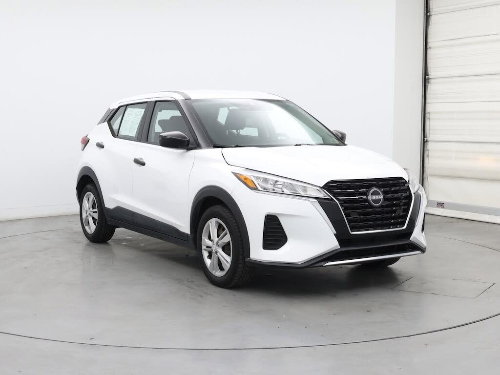 2022 Nissan Kicks S FWD