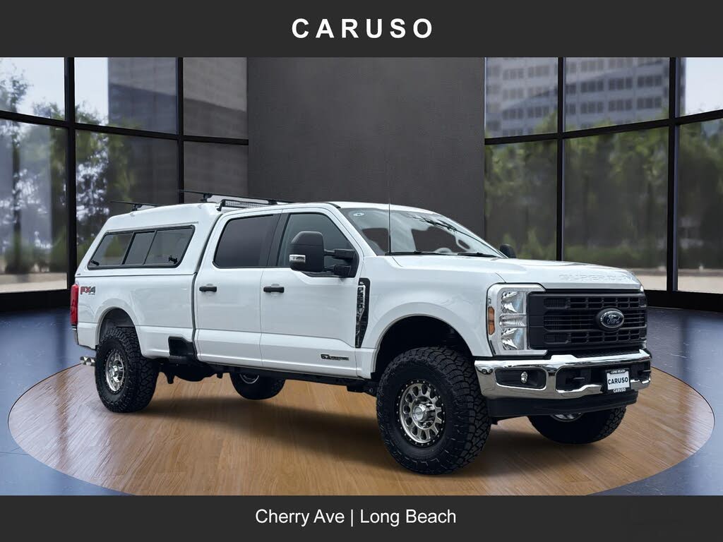 2025 Ford F-350 Super Duty XL Crew Cab 4WD