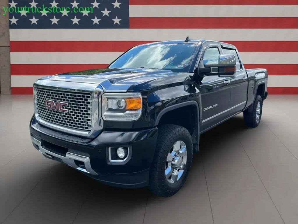 2015 GMC Sierra 3500HD Denali Crew Cab LB DRW 4WD