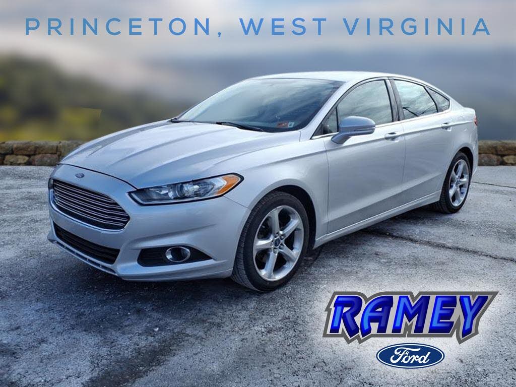2013 Ford Fusion SE