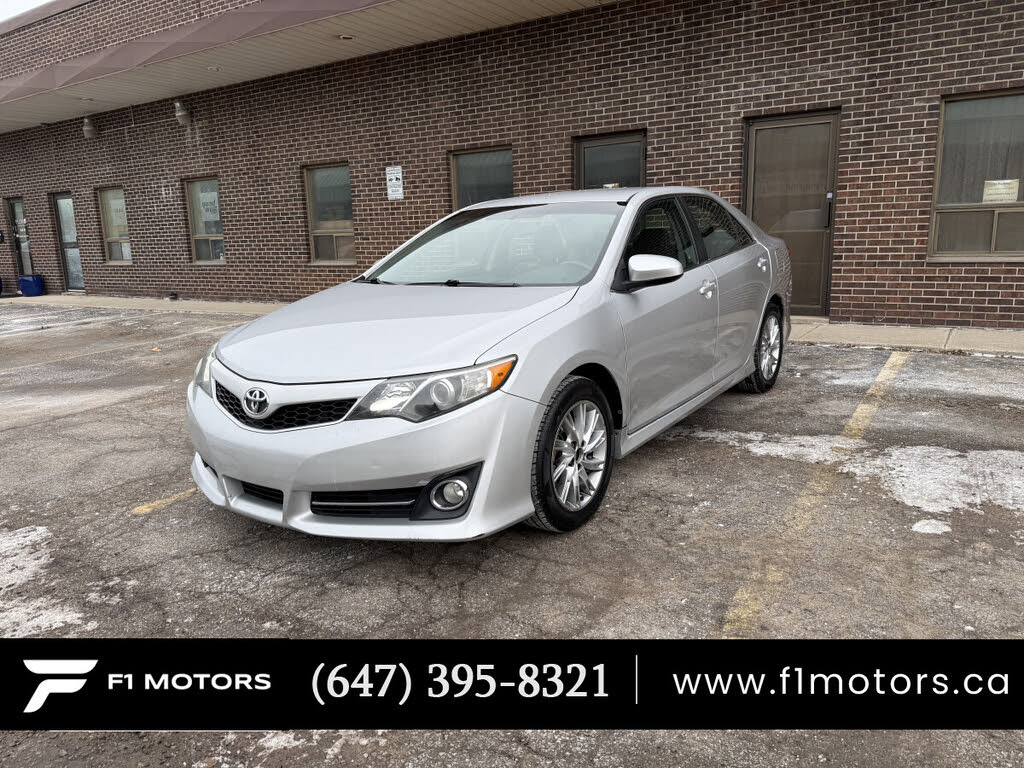 Toyota Camry SE 2014