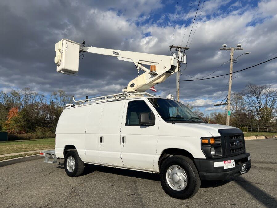 2008 Ford E-Series E-350 Super Duty Cargo Van