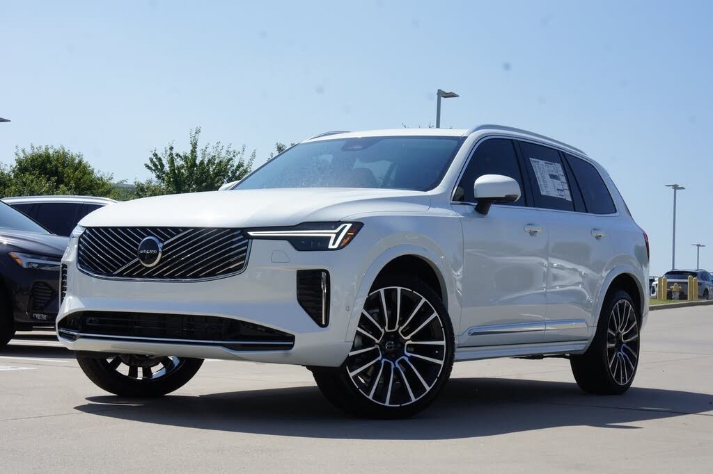 2026 Volvo XC90 B6 Plus 7-Passenger AWD