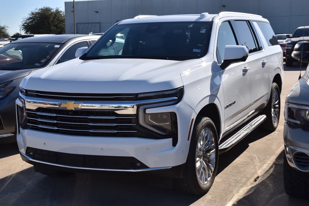 2025 Chevrolet Suburban LT RWD