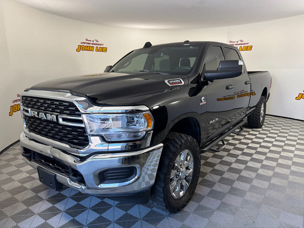 2022 RAM 3500 Tradesman Crew Cab LB 4WD