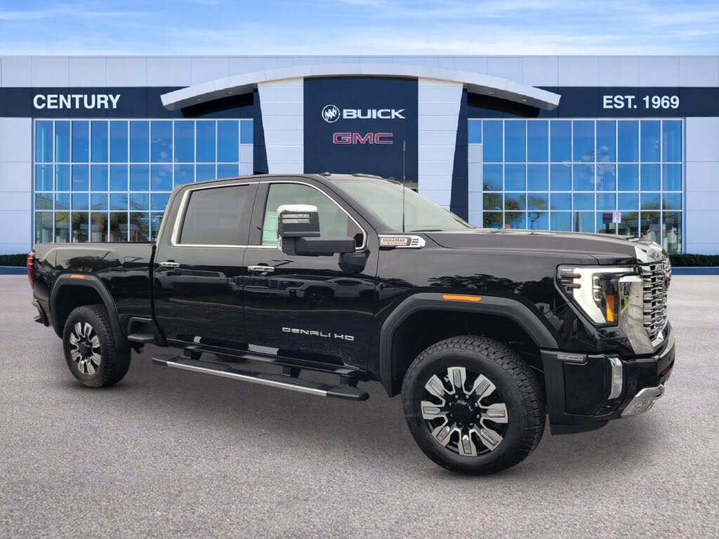 2025 GMC Sierra 2500HD Denali Crew Cab 4WD
