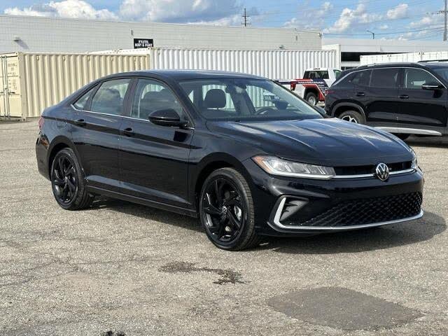 2025 Volkswagen Jetta SE FWD