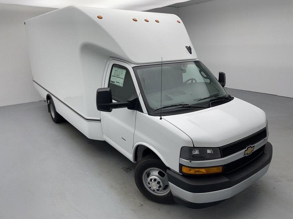 2026 Chevrolet Express Chassis 3500 Cutaway 139