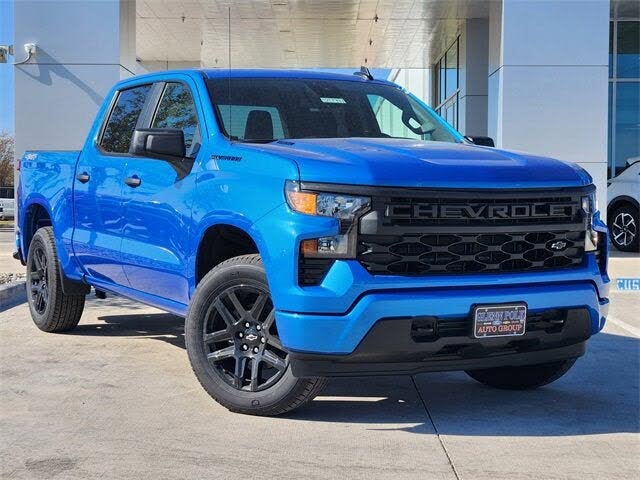 2026 Chevrolet Silverado 1500 Custom Crew Cab 4WD