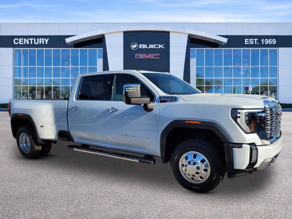 2026 GMC Sierra 3500HD Denali Crew Cab 4WD
