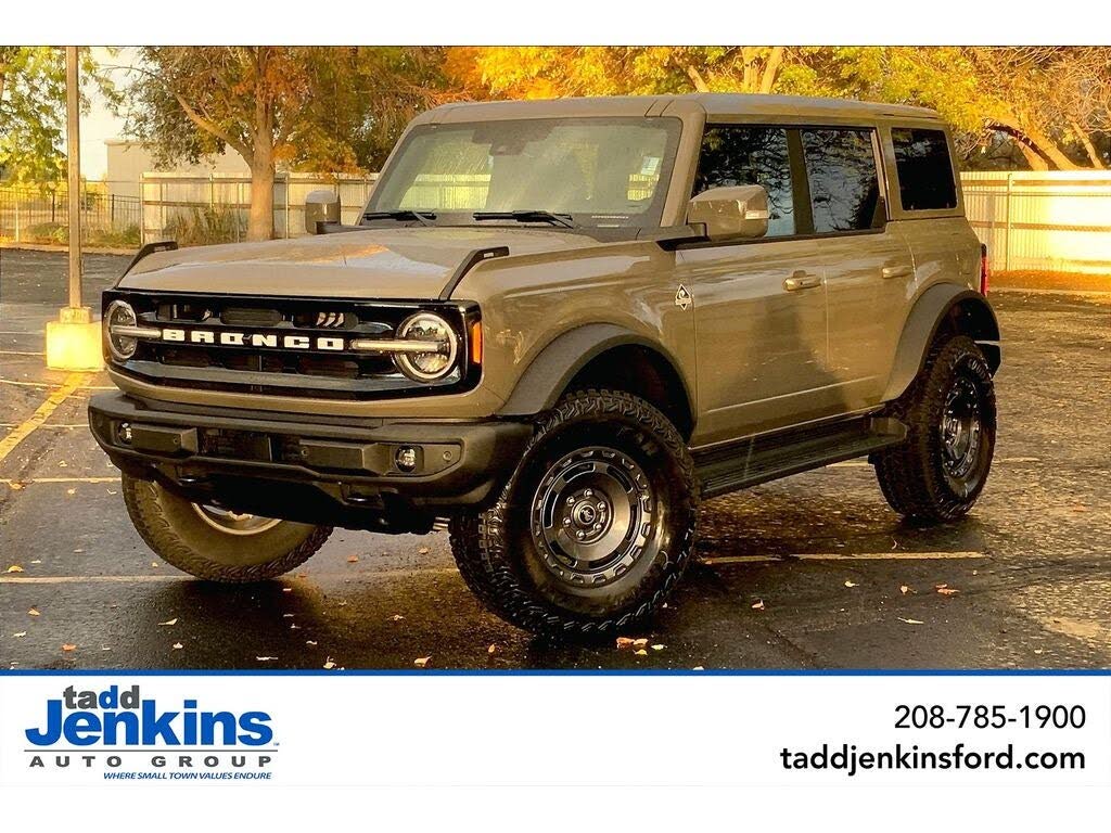 2025 Ford Bronco Outer Banks 4-Door 4WD