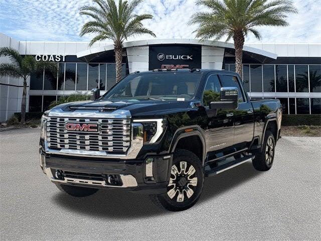 2025 GMC Sierra 2500HD Denali Crew Cab 4WD